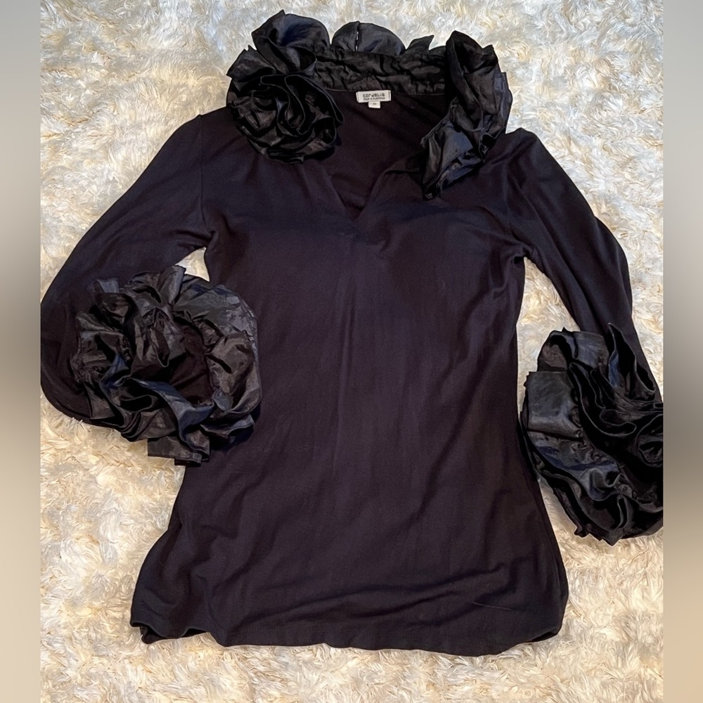 Cordelia Black Soft Top w Floriferous Ruffles in Med